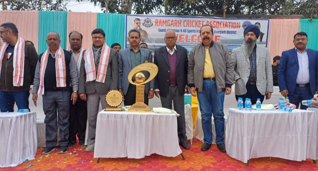 सैयद मुश्ताक अली ट्रॉफी पहुंचने पर रामगढ़ में जश्न