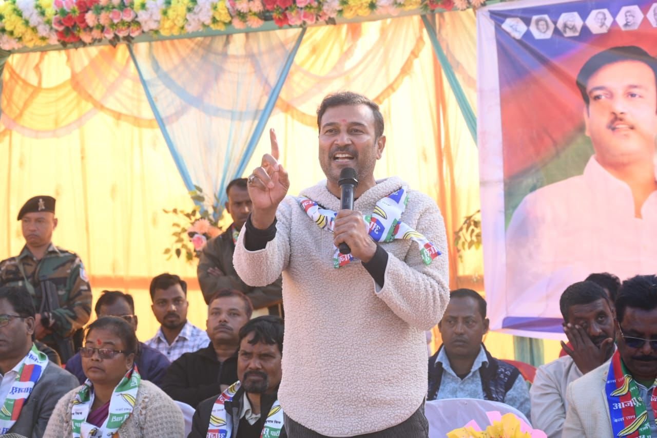 योजनाएँ बन गयी है भ्रष्टाचार का पर्याय, पारदर्शी शासन देने में सरकार नाकाम : सुदेश महतो