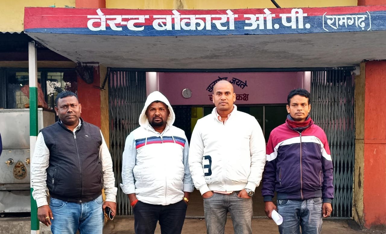 अवैध खनन पर सवाल उठाना नागवार गुजरा