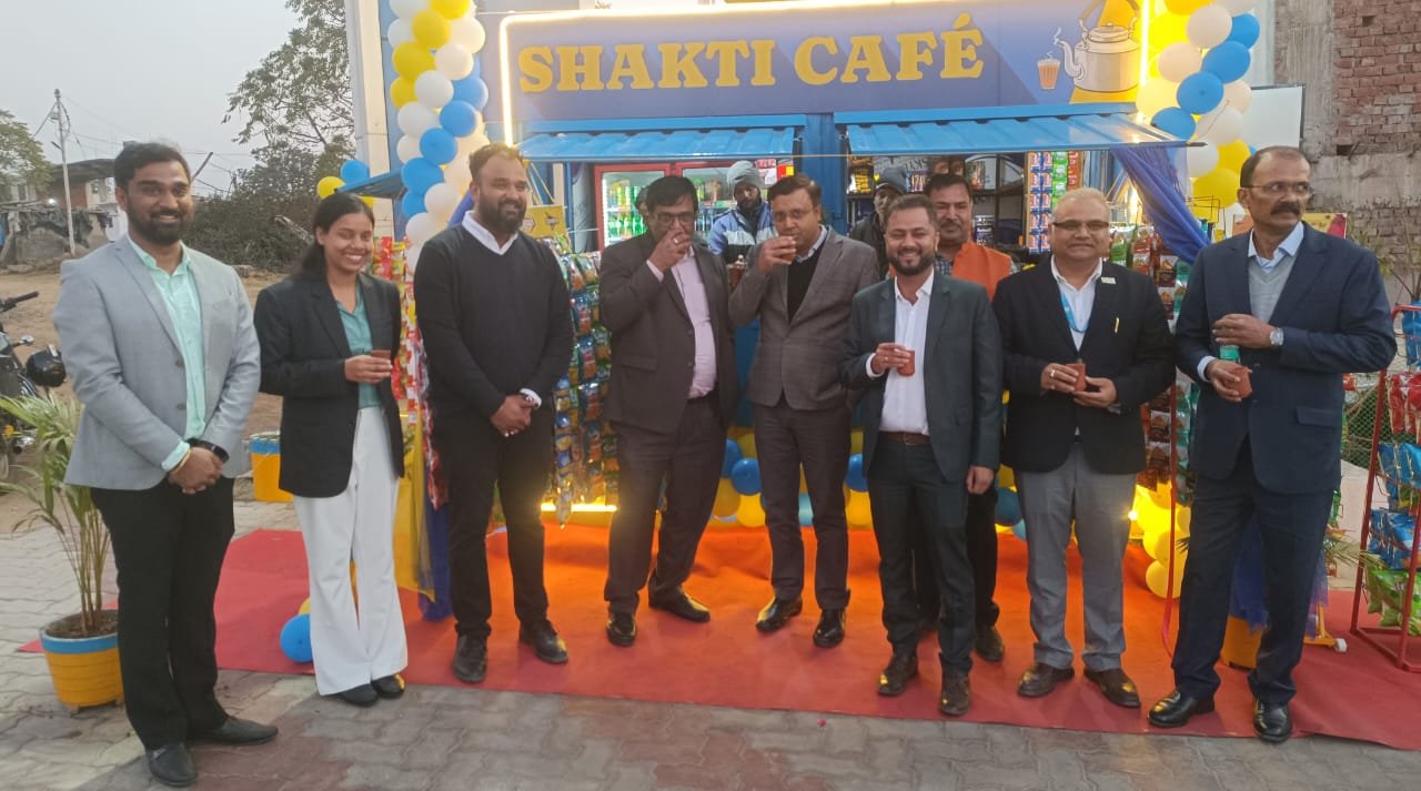 रामगढ़ के पटेल चौक में शक्ति कैफे का हुआ उद्घाटन