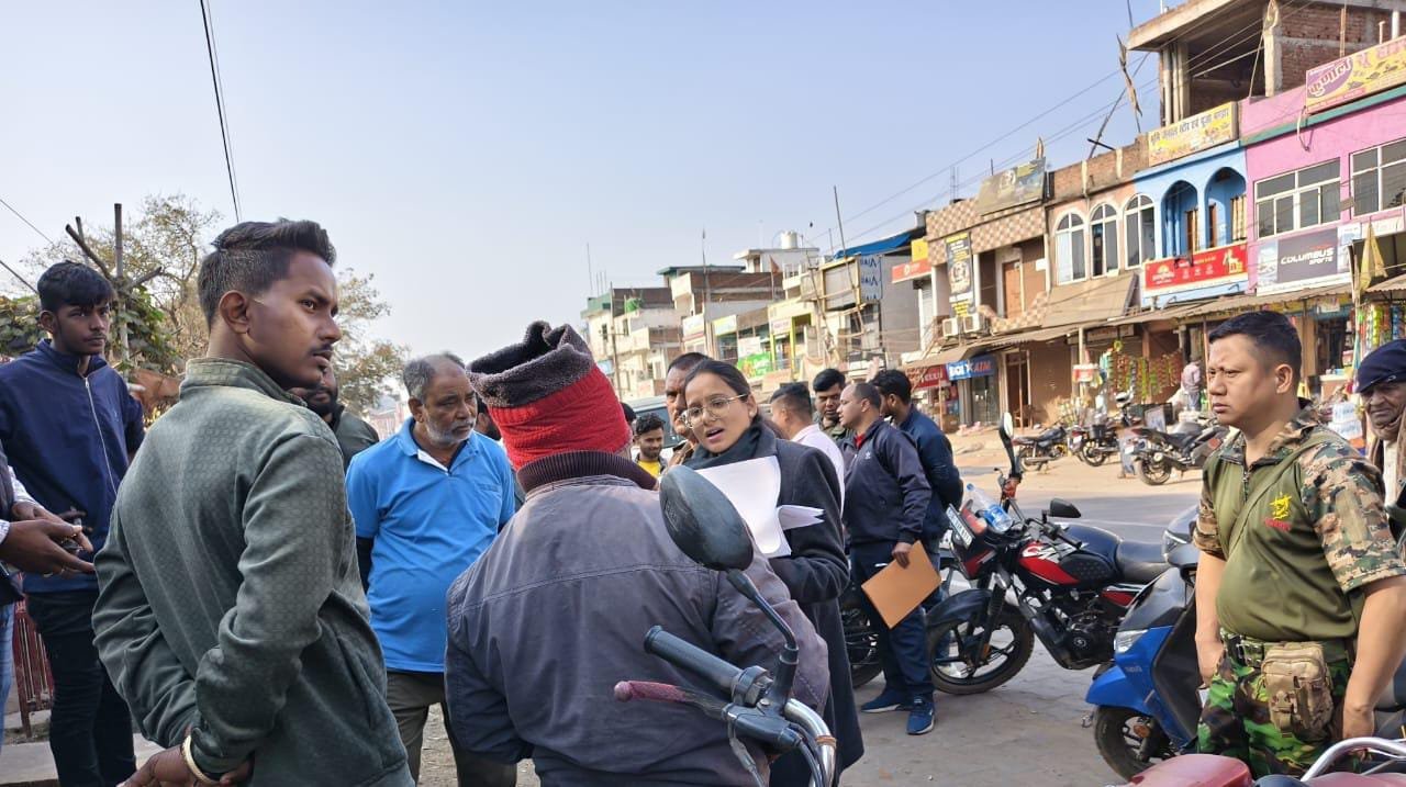 खाद्य सुरक्षा विभाग का बड़ा अभियान: मीट और चिकन दुकानों पर छापा