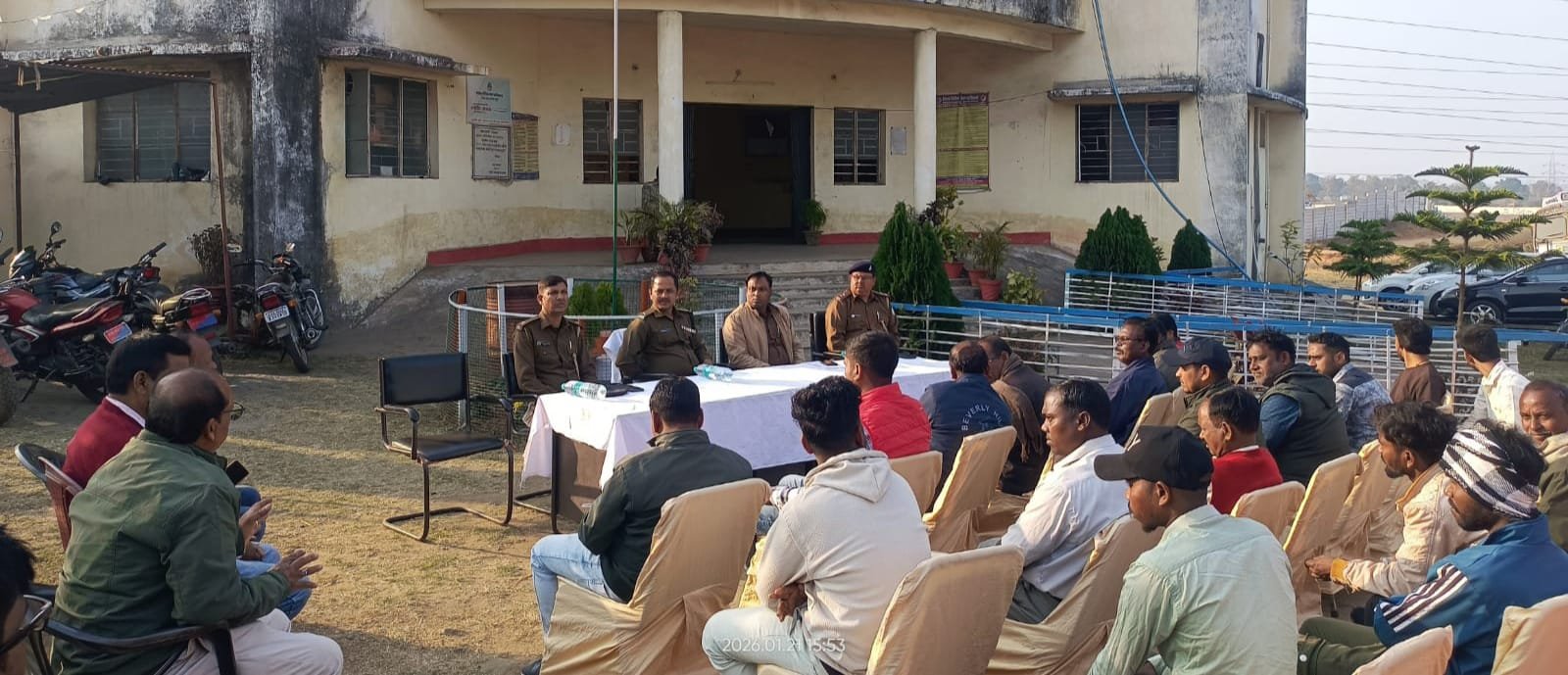 सरस्वती पूजा को लेकर बासल थाना में शांति समिति की बैठक