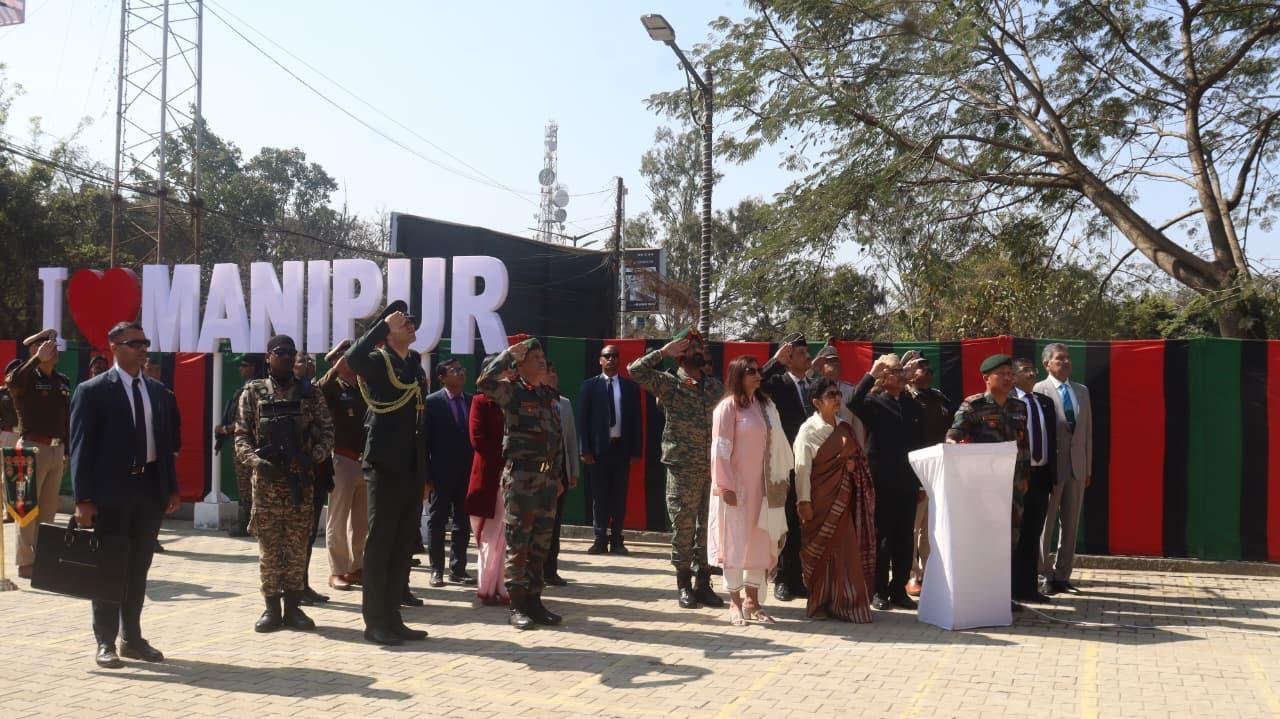 मणिपुर के ऐतिहासिक कांगला फोर्ट में फहराया गया 200वां विशाल राष्ट्रीय ध्वज