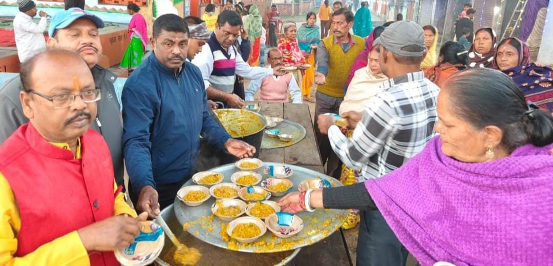 भदानीनगर में मनाई गई शनिदेव मंदिर का तीसरी वर्षगांठ