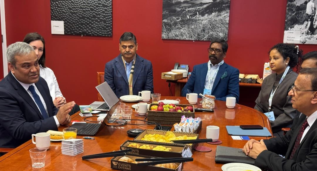 झारखण्ड सरकार और नवीन जिंदल समूह के बीच इस्पात,स्वच्छ ऊर्जा और कौशल विकास पर सहयोग को लेकर बैठक