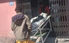 बरलंगा के सिल्ली मोड़ में पेड़ से टकराई कार,एक महिला की मौत