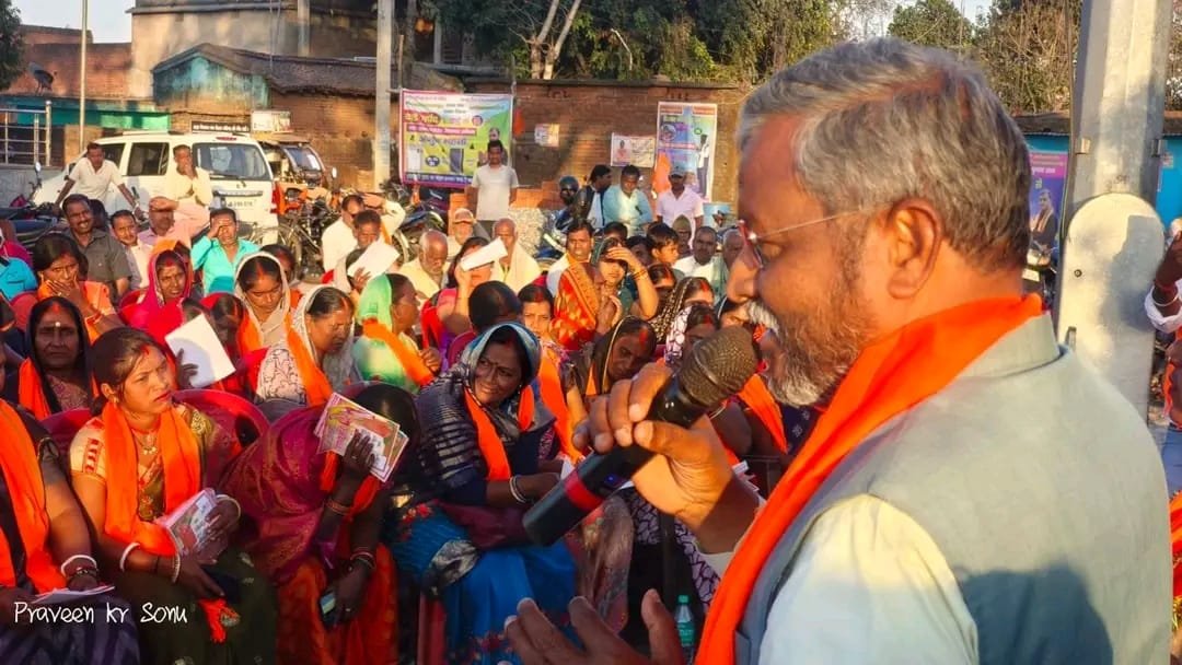 पूर्व मुख्यमंत्री ने भाजपा समर्थित प्रत्याशी के लिए किया जनसभा