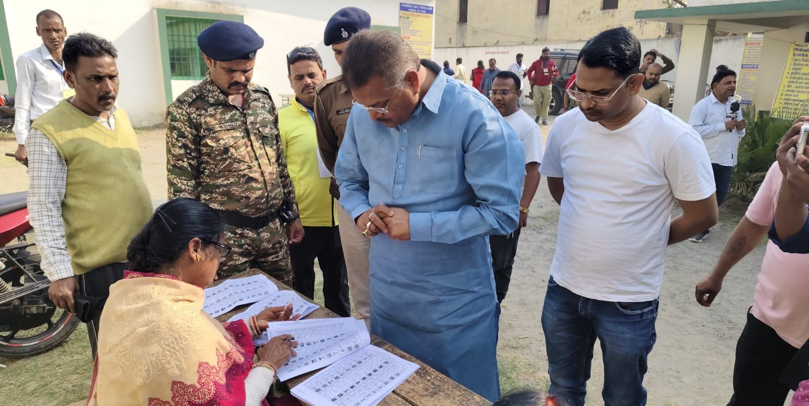 झारखंड निकाय चुनाव- 2026: हजारीबाग लोकसभा क्षेत्र के सांसद मनीष जायसवाल ने किया मतदान