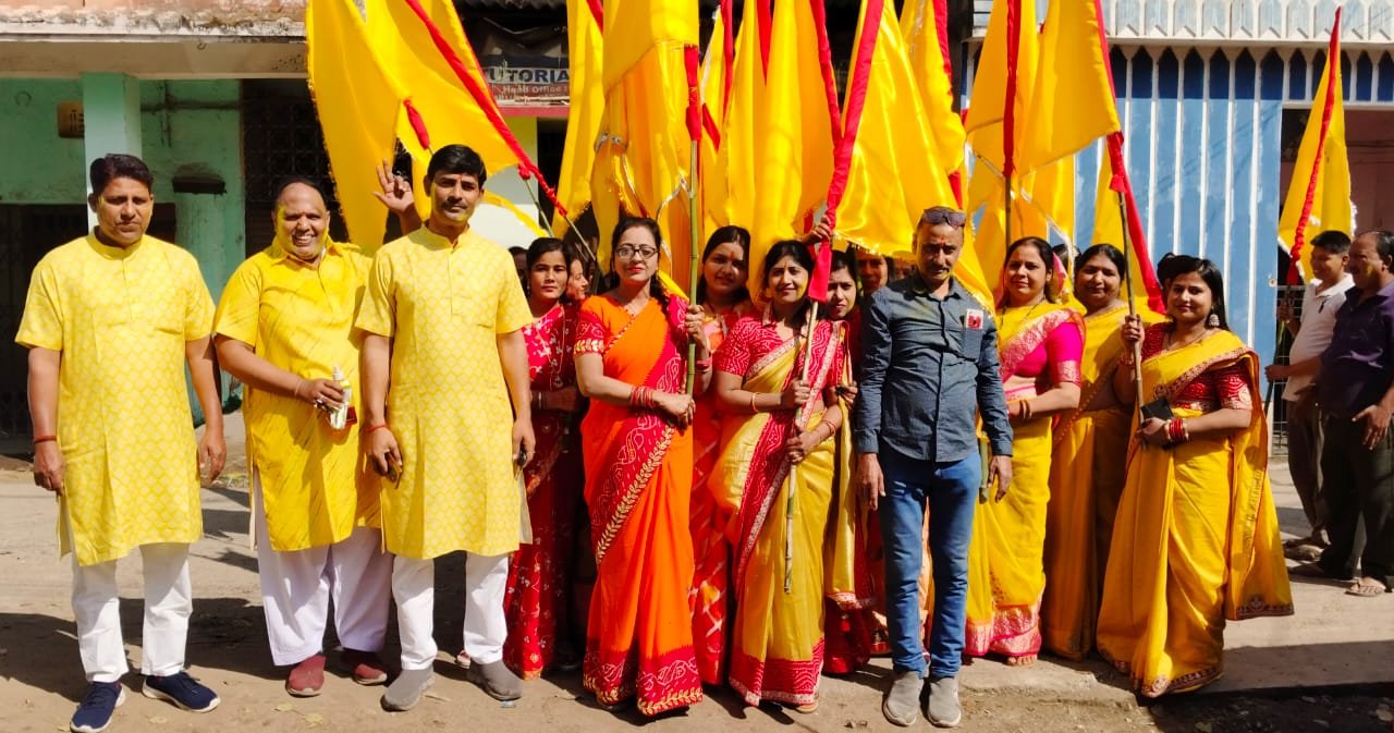 श्याम सखा मंडल भुरकुंडा ने खाटु श्याम मंदिर रामगढ के लिए निकला निशान यात्रा