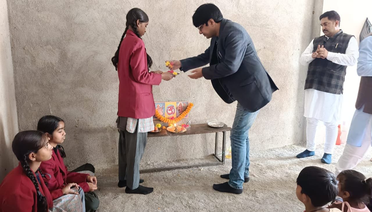 संस्कारयुक्त शिक्षा की दिशा में सराहनीय पहल,सरस्वती संस्कार केंद्र का शुभारंभ