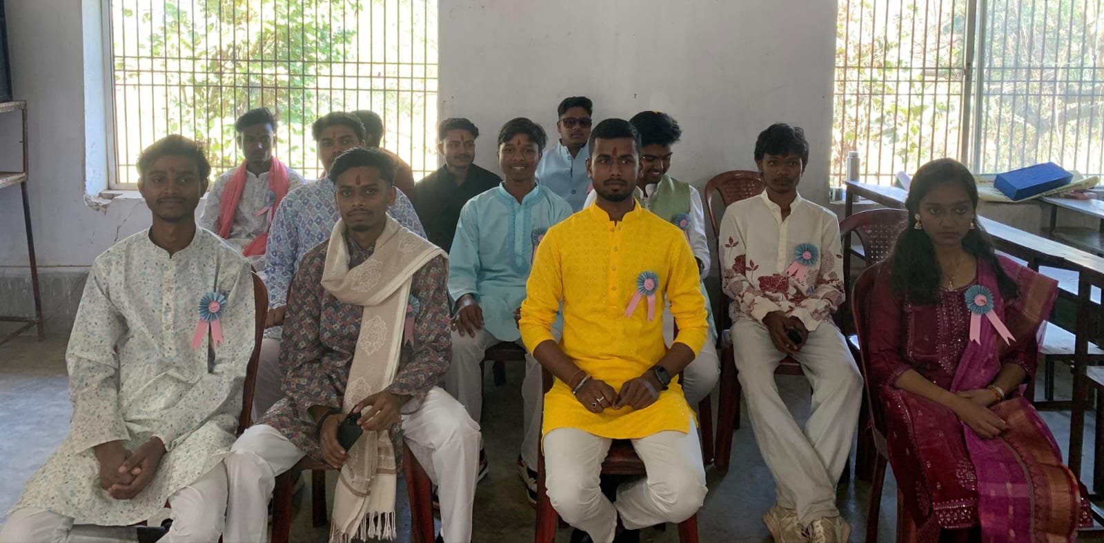 सरस्वती शिशु विद्या मंदिर, पतरातू थर्मल में कक्षा 12वीं के छात्रों के लिए विदाई समारोह