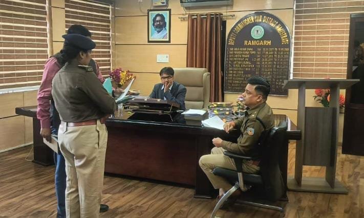 रामगढ़ में गृह रक्षकों की बहाली को लेकर प्रक्रिया तेज, जिला स्तरीय समिति की अहम बैठक संपन्न 