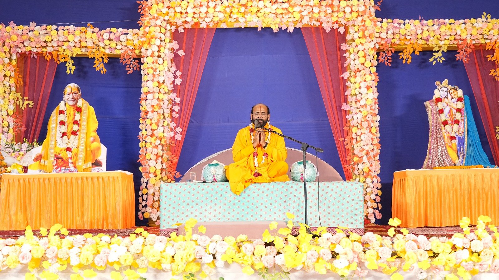 साधना और सेवा के लिए श्रद्धा जरूरी है: स्वामी युगल शरण