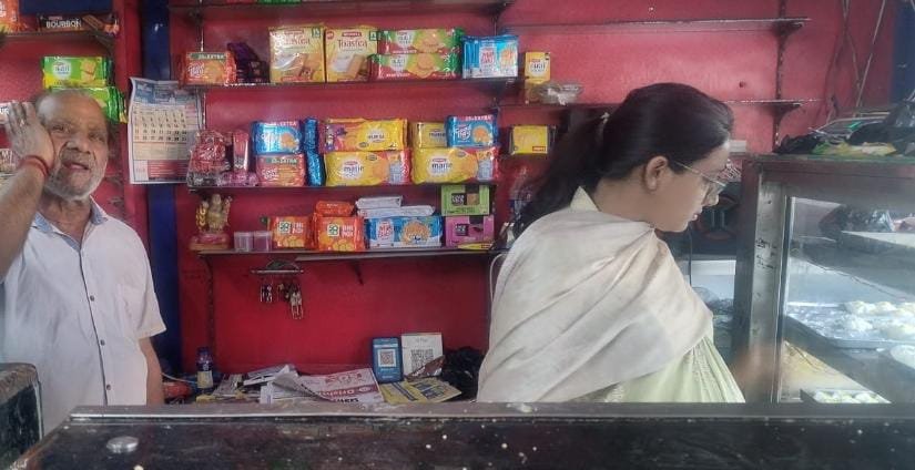 होली–रमज़ान से पहले रामगढ़ में खाद्य सुरक्षा विभाग की सख्ती, होटलों मिठाई दुकानों में छापेमारी