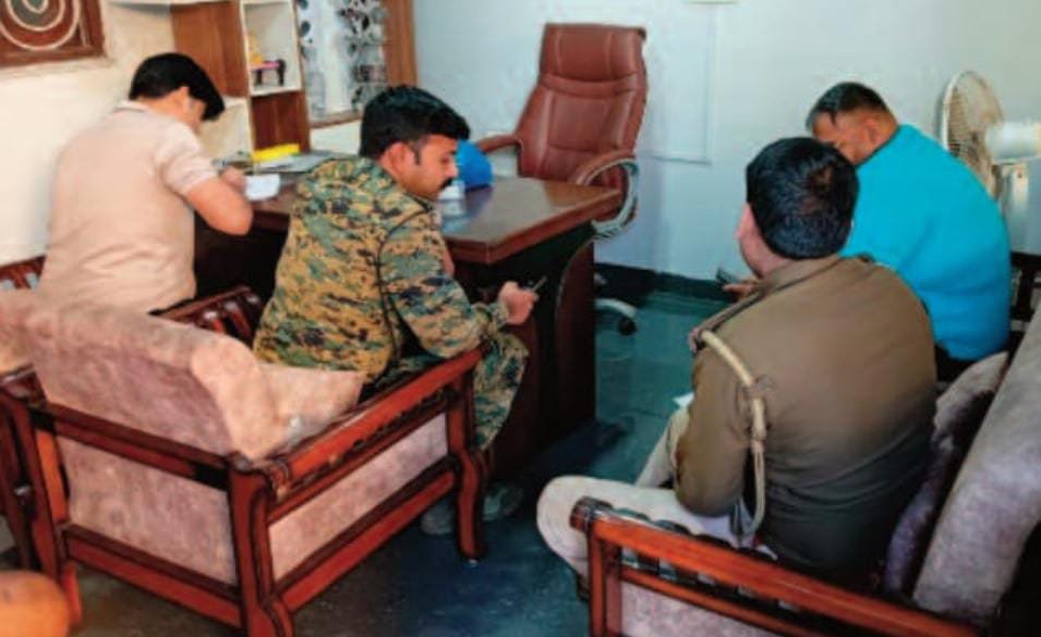 रामगढ़ : कुजू के सांडी भरेचनगर में कोयला कारोबारी के घर पर देर रात फायरिंग