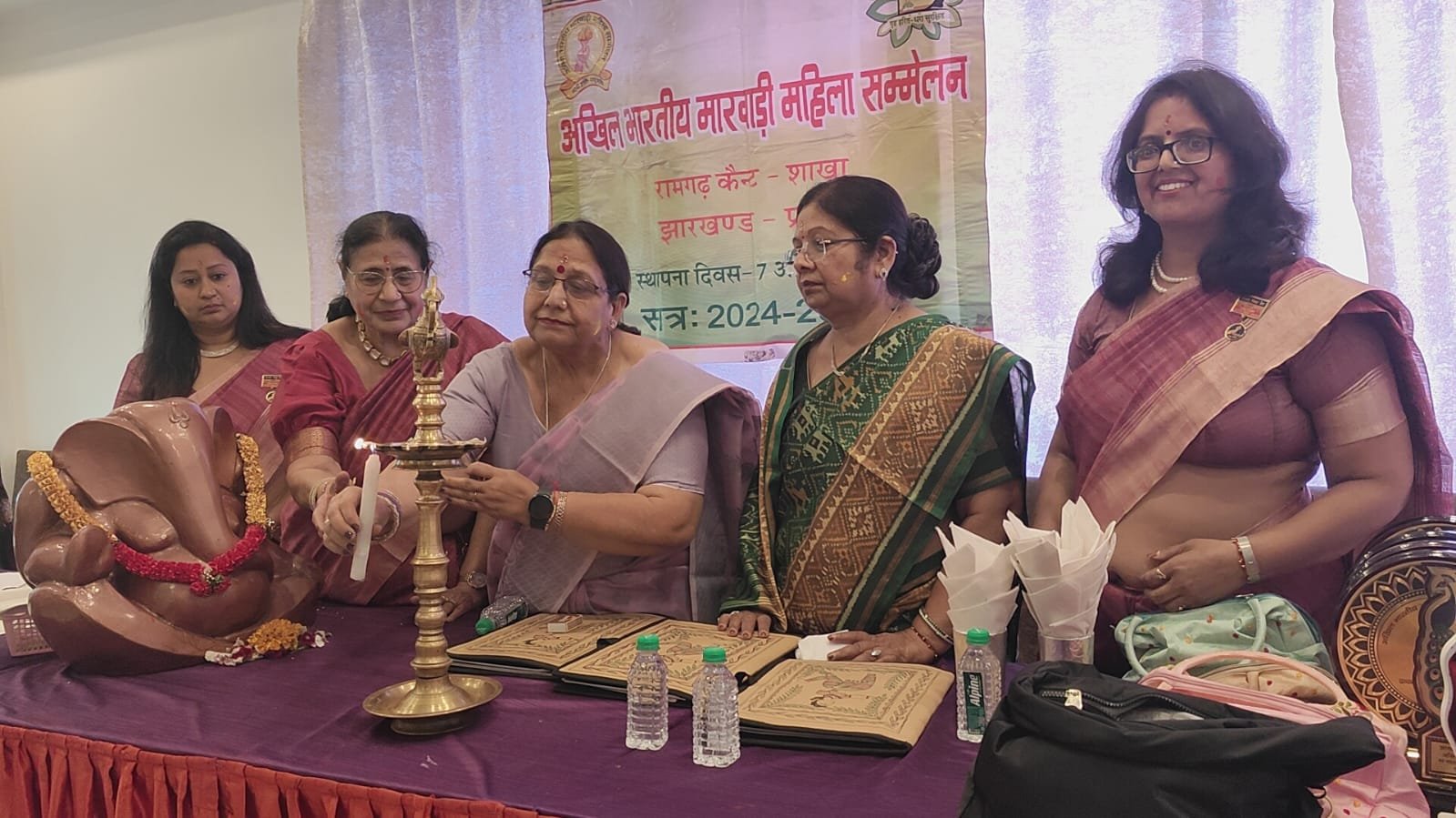 मारवाड़ी महिला समिति ने किया महिला दिवस एवं स्थापना दिवस का आयोजन