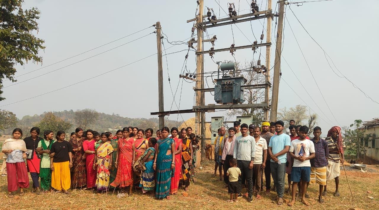 बहरा टोला में लगा 63 केवीए का नया ट्रांसफार्मर