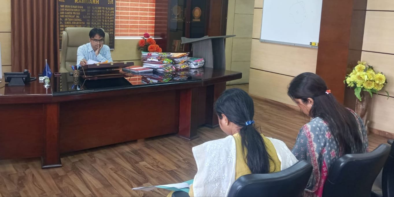 जिला आपूर्ति कार्यालय द्वारा किए जा रहे कार्यों की उपायुक्त ने की समीक्षा