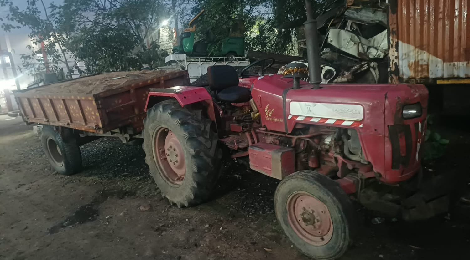 अवैध खनन पर जिला प्रशासन की कार्रवाई, प्राथमिकी दर्ज