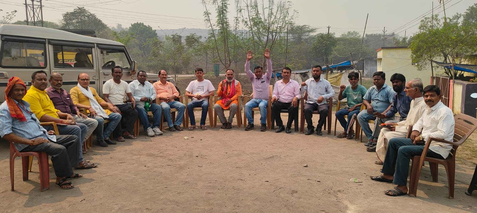 चैती छठ को लेकर भुरकुंडा छठ मंदिर परिसर में हुई बैठक,24 घंटे तक होगा अखण्ड हरिकीर्तन