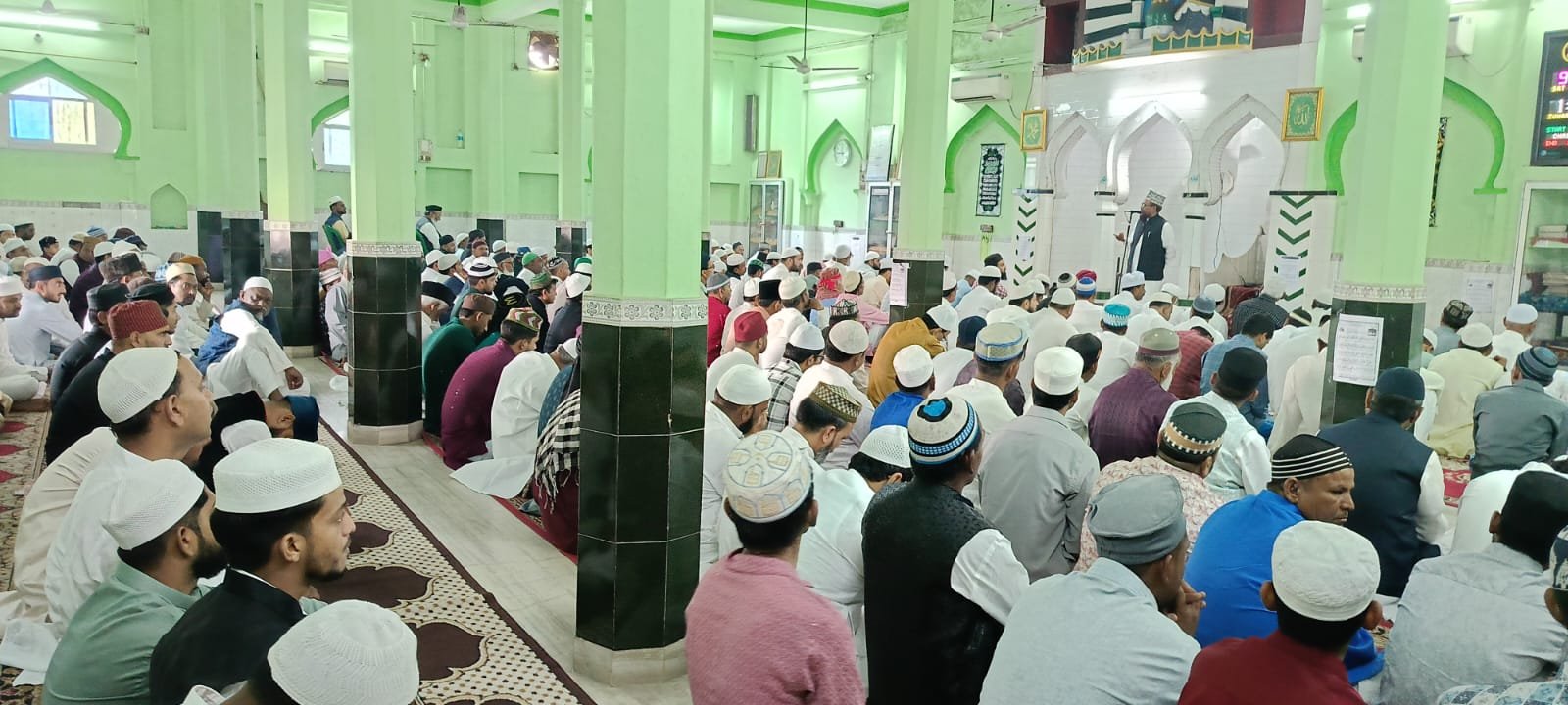 भुरकुंडा कोयलांचल सहित बासल, भदानीनगर के ईदगाह में अदा हुई ईद की नमाज़