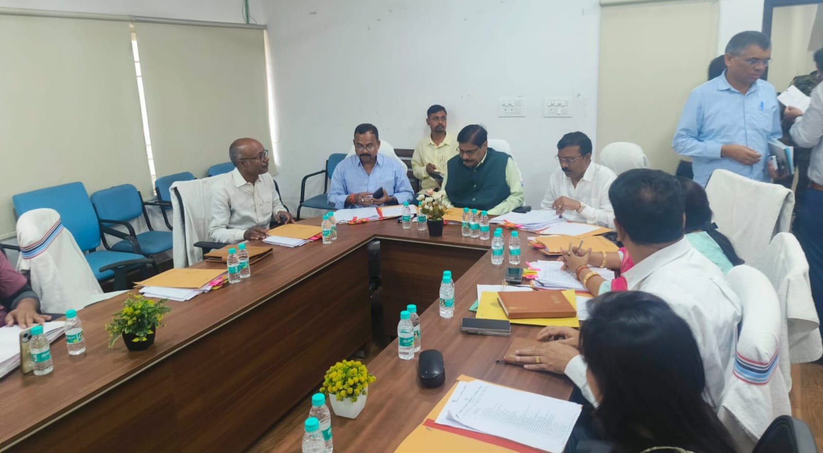 झारखंड विधानसभा की सामान्य प्रयोजन समिति ने किया रामगढ़ का दौरा