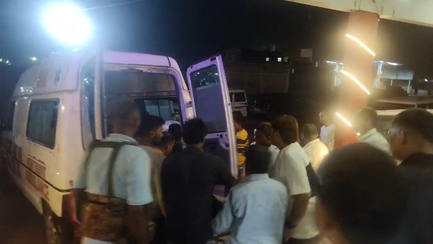 पतरातू रेलवे फाटक के पास ओवरब्रिज निर्माण स्थल पर फायरिंग: जयनगर निवासी सुरक्षा गार्ड प्रदीप राजवंशी के पैर में लगी गोली, रिम्स रेफर—पुलिस जांच तेज