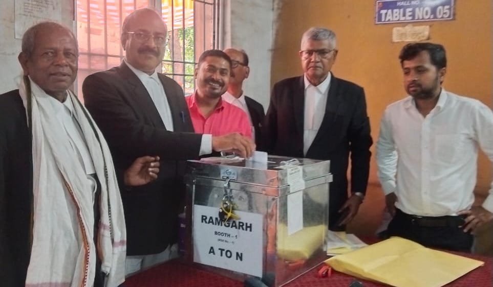 झारखंड स्टेट बार काउंसिल का चुनाव शांति पूर्ण संपन्न