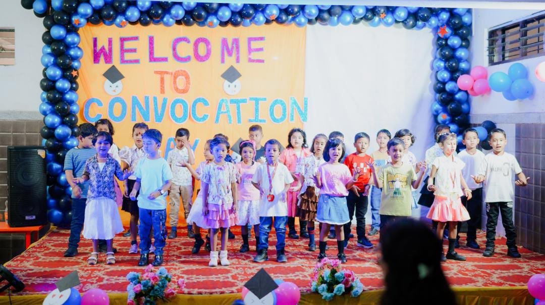 सेंट फ्रांसिस स्कूल में दीक्षांत समारोह का आयोजन