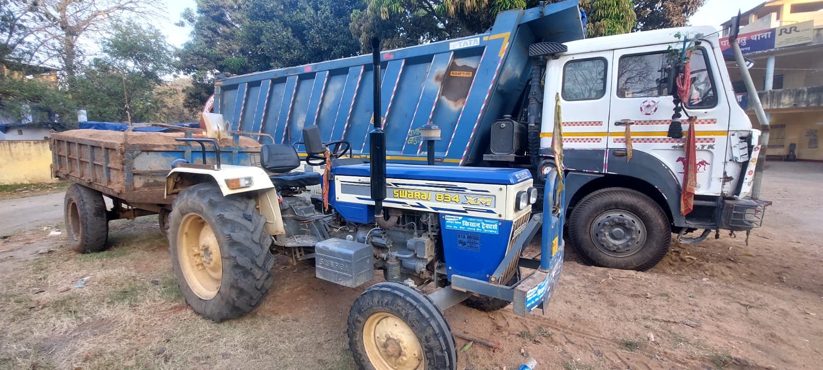 अवैध खनन पर जिला प्रशासन की कार्रवाई,प्राथमिकी दर्ज