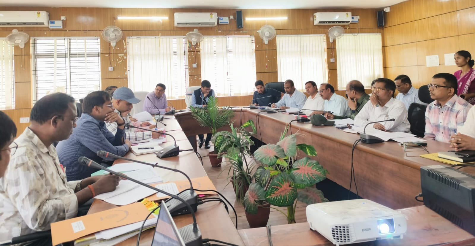 मनरेगा,प्रधानमंत्री आवास योजना, अबुआ आवास योजना के तहत हुआ बैठक का आयोजन