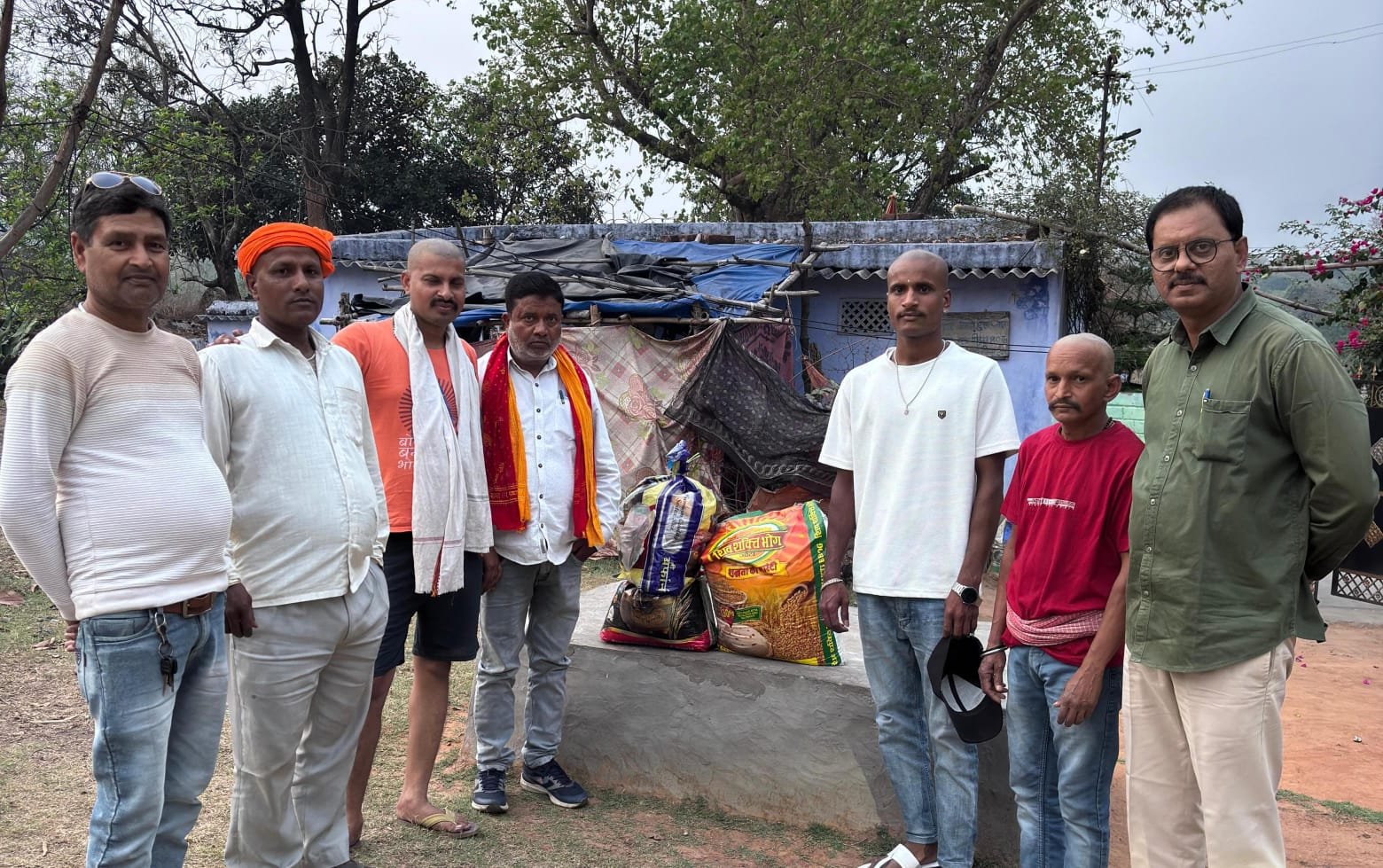 वीर अहीर सेवा समिति ने परिवार के जरूरतमंद को दिया सहयोग