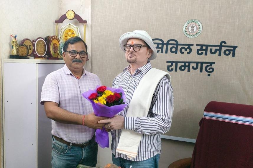 रामगढ़ स्वास्थ्य विभाग को मिला नया नेतृत्व: उप निदेशक डॉ. अनिल कुमार ने संभाली जिम्मेदारी
