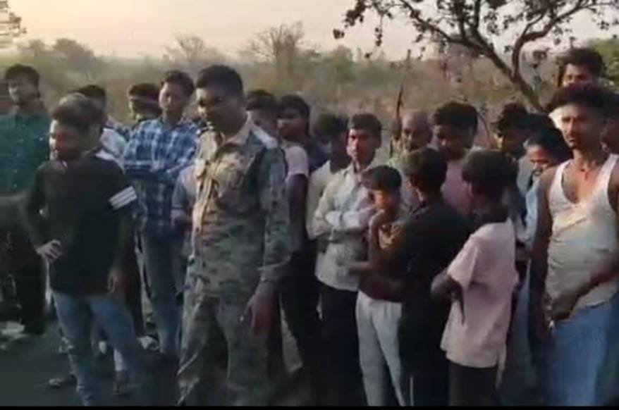 तेज रफ्तार वाहन ने ली महिला की जान: तापीन में सड़क पार करते समय हादसा