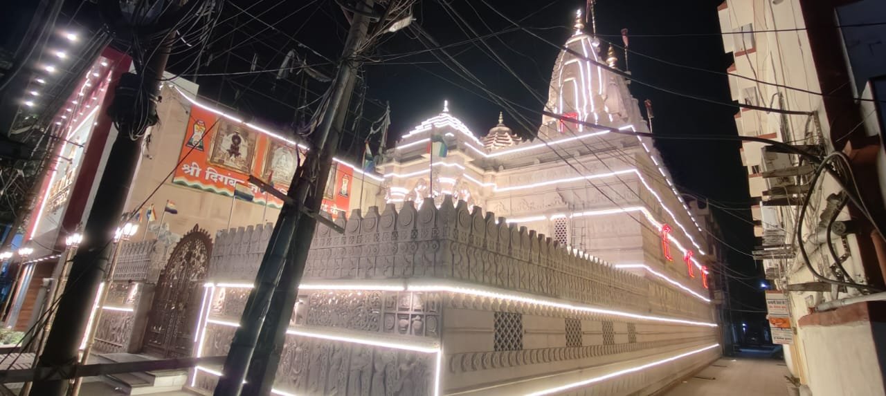 दिगम्बर जैन मंदिर में भगवान महावीर जन्म कल्याणक महोत्सव कल