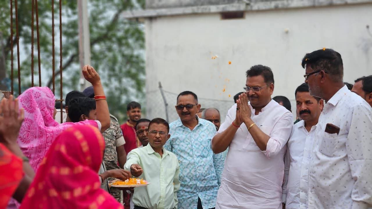 सांसद मनीष जायसवाल ने किया कटकमसांडी प्रखंड का तूफानी दौरा