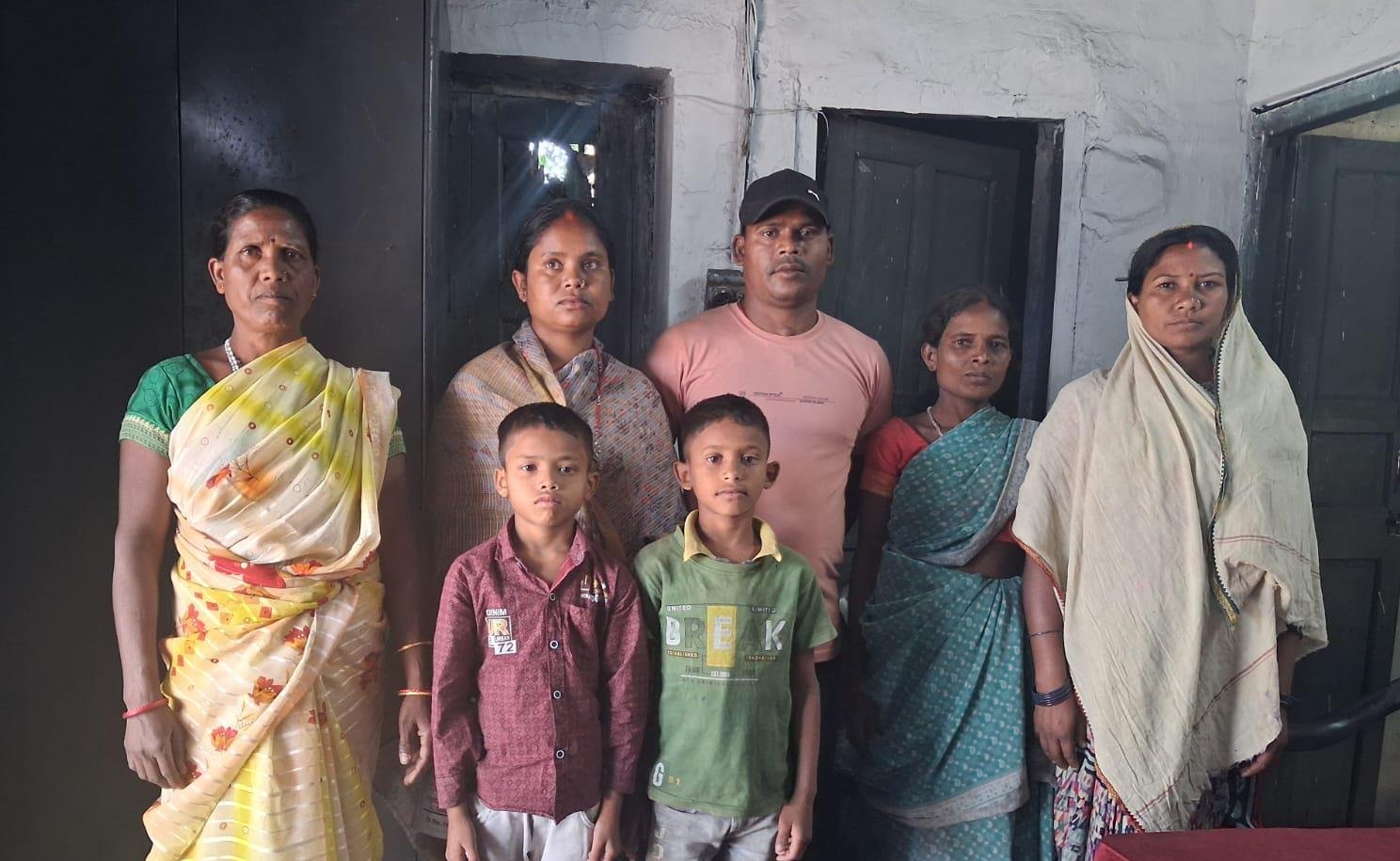 भदानीनगर ओपी पुलिस ने भटके बालको को परिजनो को सुपुर्द किया