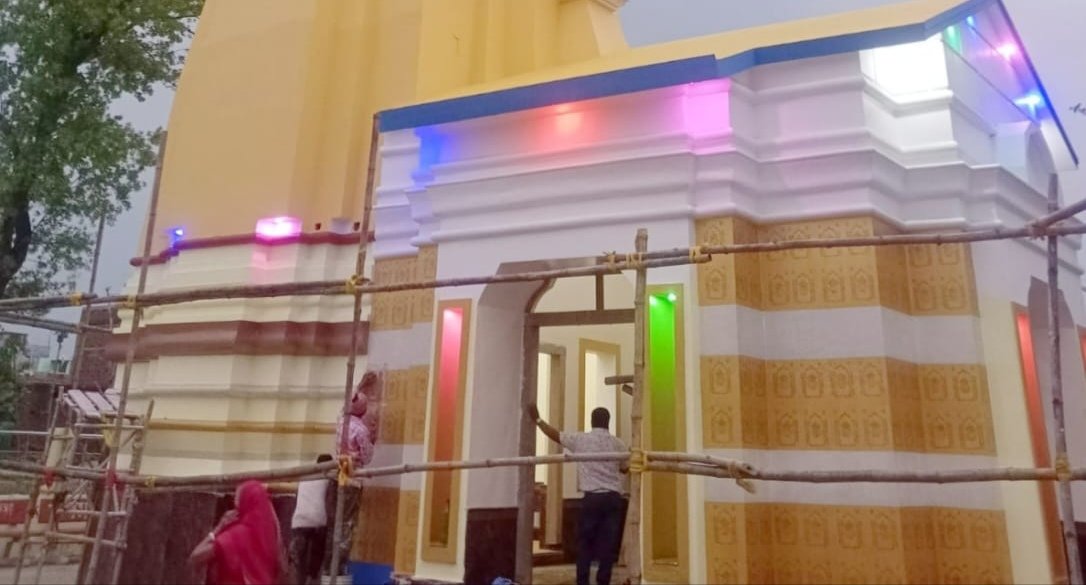 रामगढ़ के कैथा में श्री श्री 1008 रुद्र महायज्ञ प्राण प्रतिष्ठा एवं यज्ञ अनुष्ठान का चल रहा आयोजन