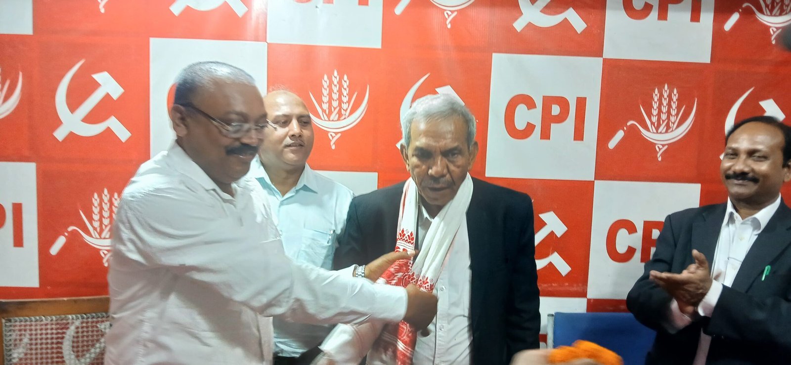 इंडियन एसोसिएशन का लॉयर्स के चुनाव में विजय होने पर बधाई