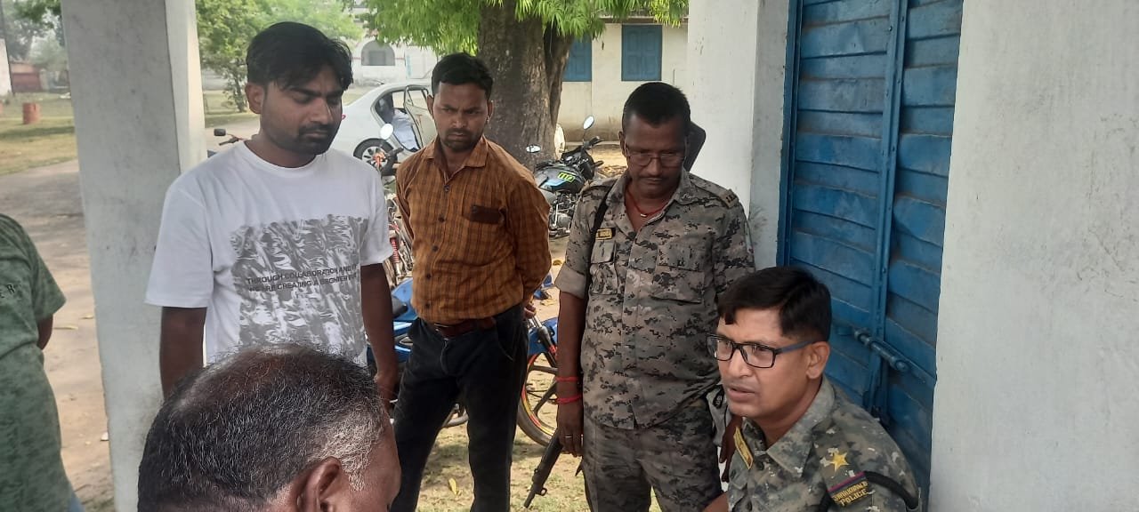 सौंदा डी में युवती ने फंदे से लटक कर आत्महत्या की