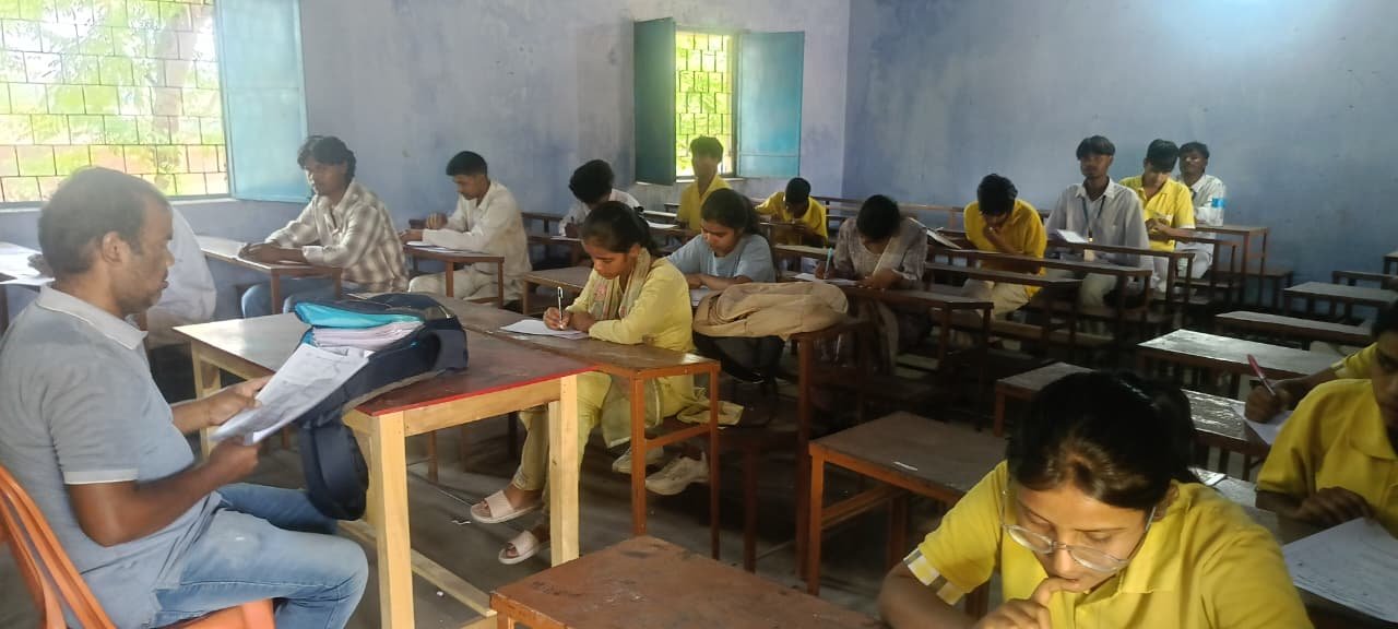 भुरकुंडा में झारखंड सेंट्रल स्कॉलरशिप टेस्ट का हुआ आयोजन