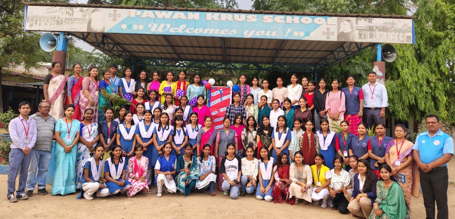 बोर्ड परीक्षा में उत्कृष्ट प्रदर्शन करने वाले मेधावी छात्र-छात्राओं को किया गया सम्मानित