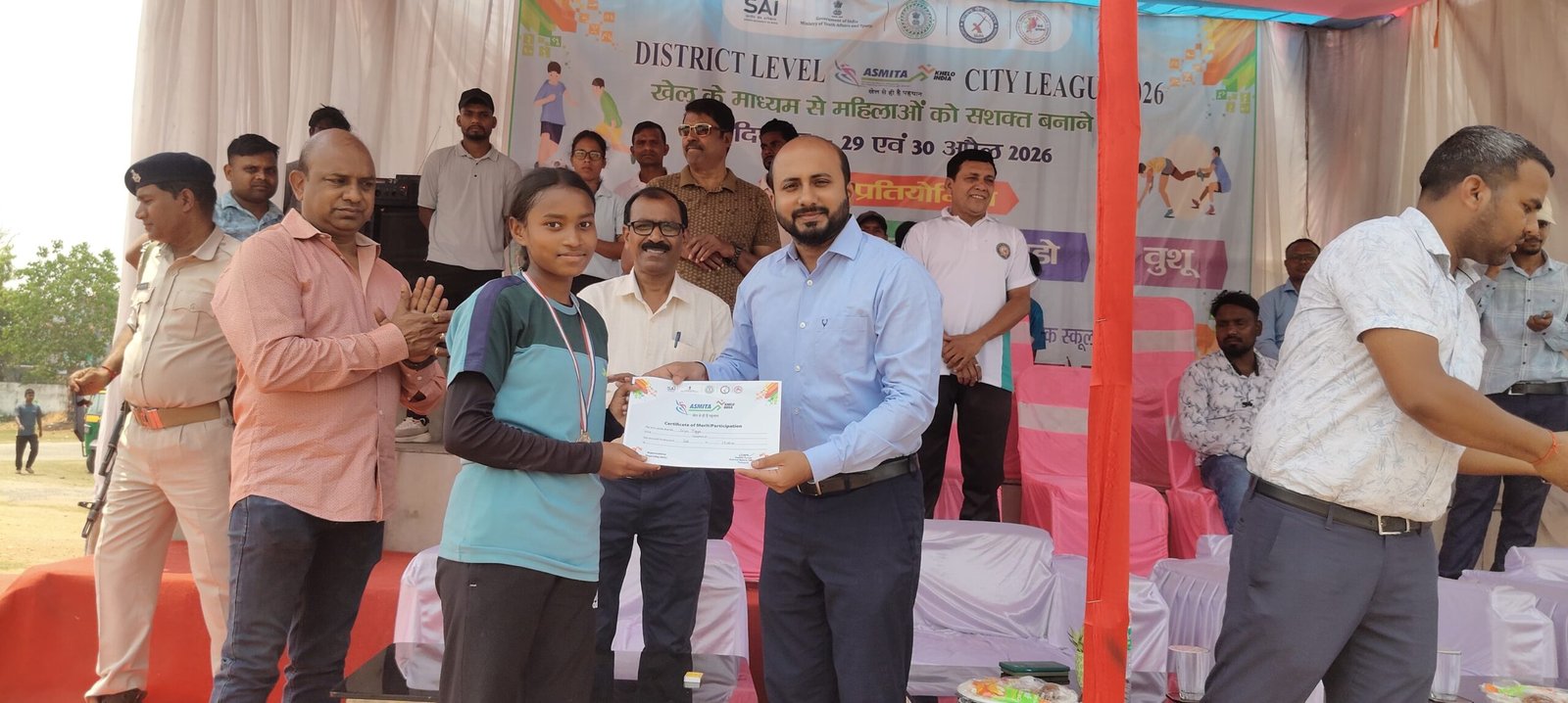 अस्मिता सिटी लीग 2026: बेटियों ने खेलों में दिखाई अपनी प्रतिभा