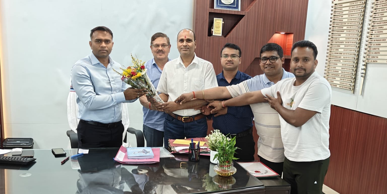 छावनी परिषद के सीईओ से किसान मजदूर फाउंडेशन का प्रतिनिधिमंडल मिला