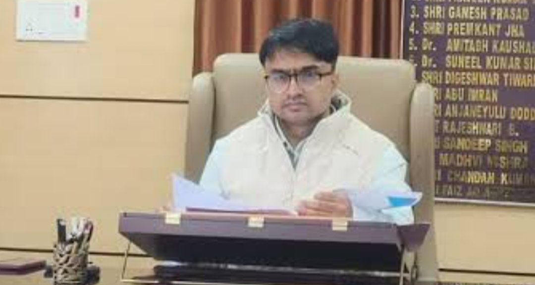 विद्यालयों में पुनः नामांकन के नाम पर शुल्क वसूली पर होगी कार्रवाई