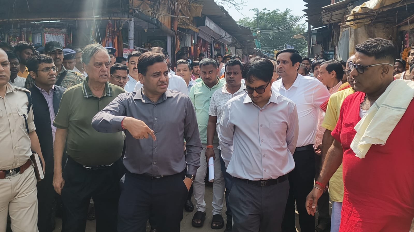 पर्यटन सचिव मुकेश कुमार ने किया रजरप्पा मंदिर का निरीक्षण