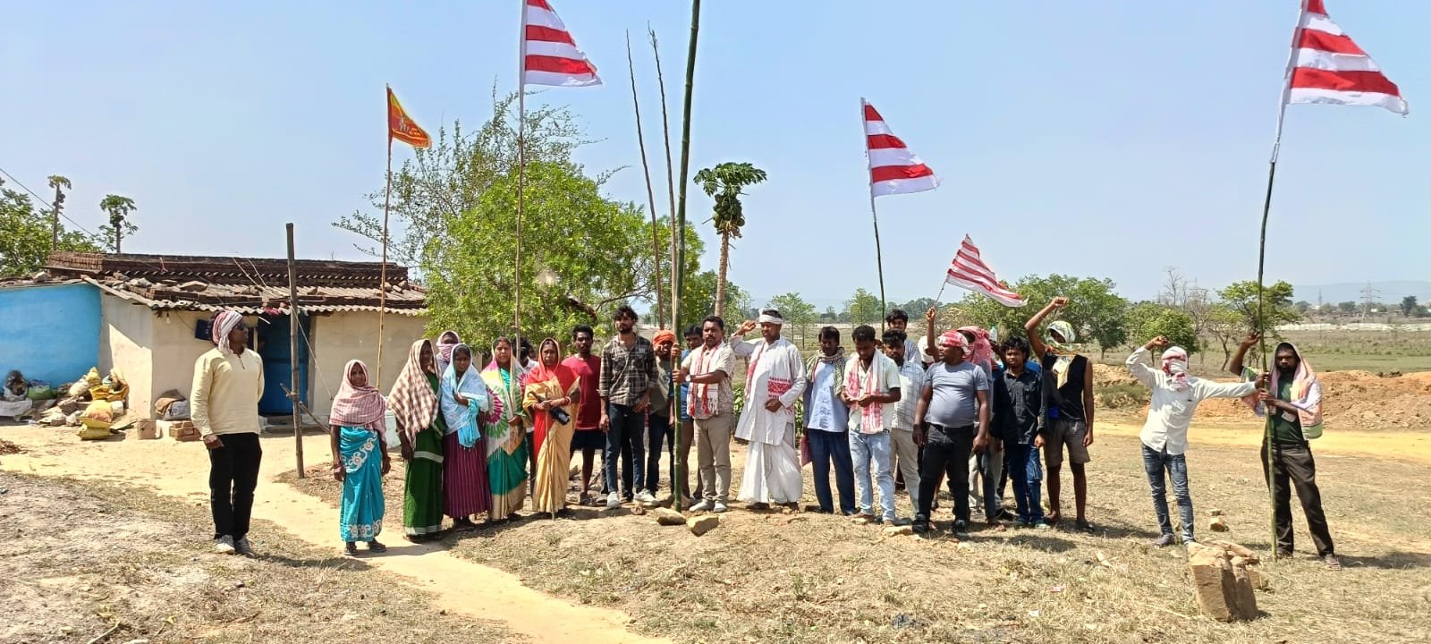 पुनर्वास व मुआवजा नहीं मिला तो करेंगे आत्मदाह: झरी मुंडा