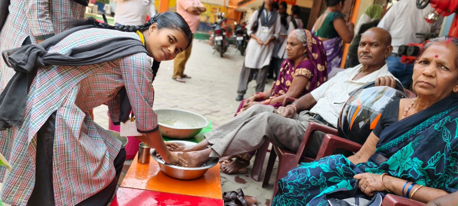 रामप्रसाद चंद्रभान सरस्वती शिशु विद्या मंदिर मैं सम्मान समारोह का आयोजन