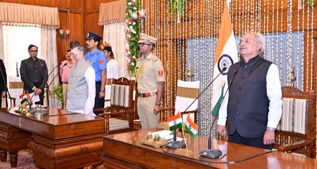 लोक भवन में नए लोकायुक्त का शपथ ग्रहण समारोह आयोजित