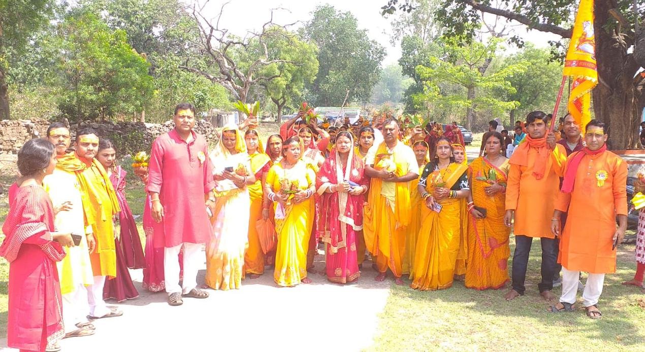 भुरकुंडा रीवर साईड में पांच दिवसीय श्रीश्री 1008 रूद्र महायज्ञ शुरू